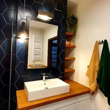 Apartament Z Ogrodem I Grillem. * 그단스크