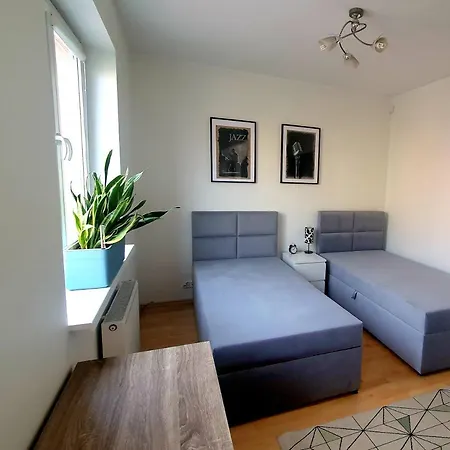 Apartament Z Ogrodem I Grillem.
