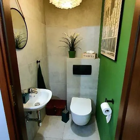 Apartament Z Ogrodem I Grillem. * 그단스크