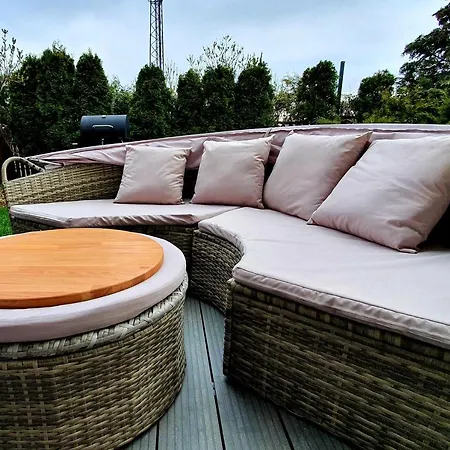 Apartament Z Ogrodem I Grillem.