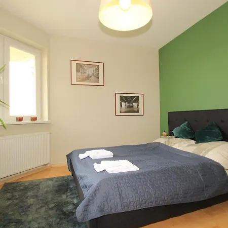Apartament Z Ogrodem I Grillem. 아파트 그단스크