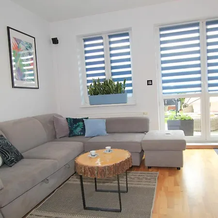 아파트 Apartament Z Ogrodem I Grillem. *