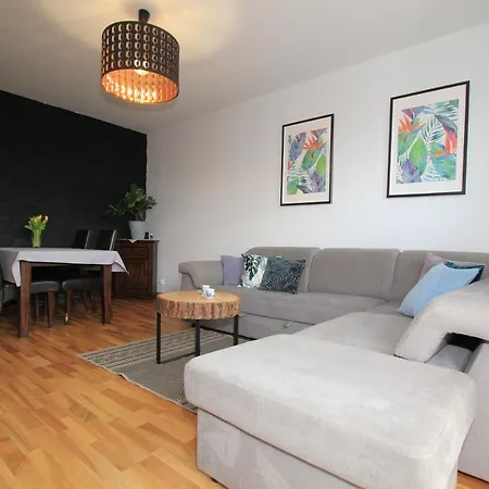 Apartament Z Ogrodem I Grillem. 아파트 그단스크